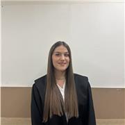 Profesora titulada en infantil, con 3 años de experiéncia